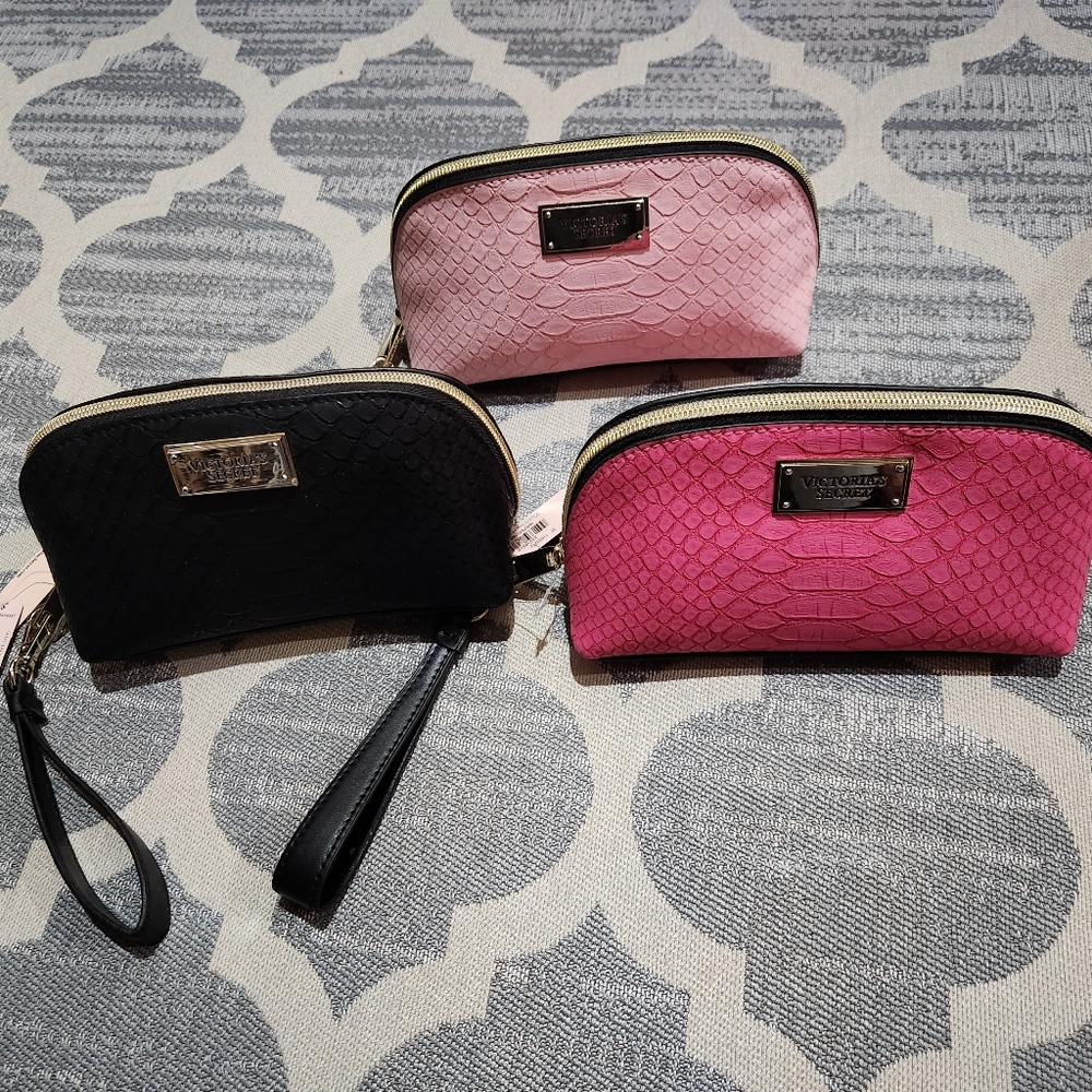 NEW Victoria's Secret cosmetic bag with detachable wristlet strap - Hot Pink - Picture 7 of 10
